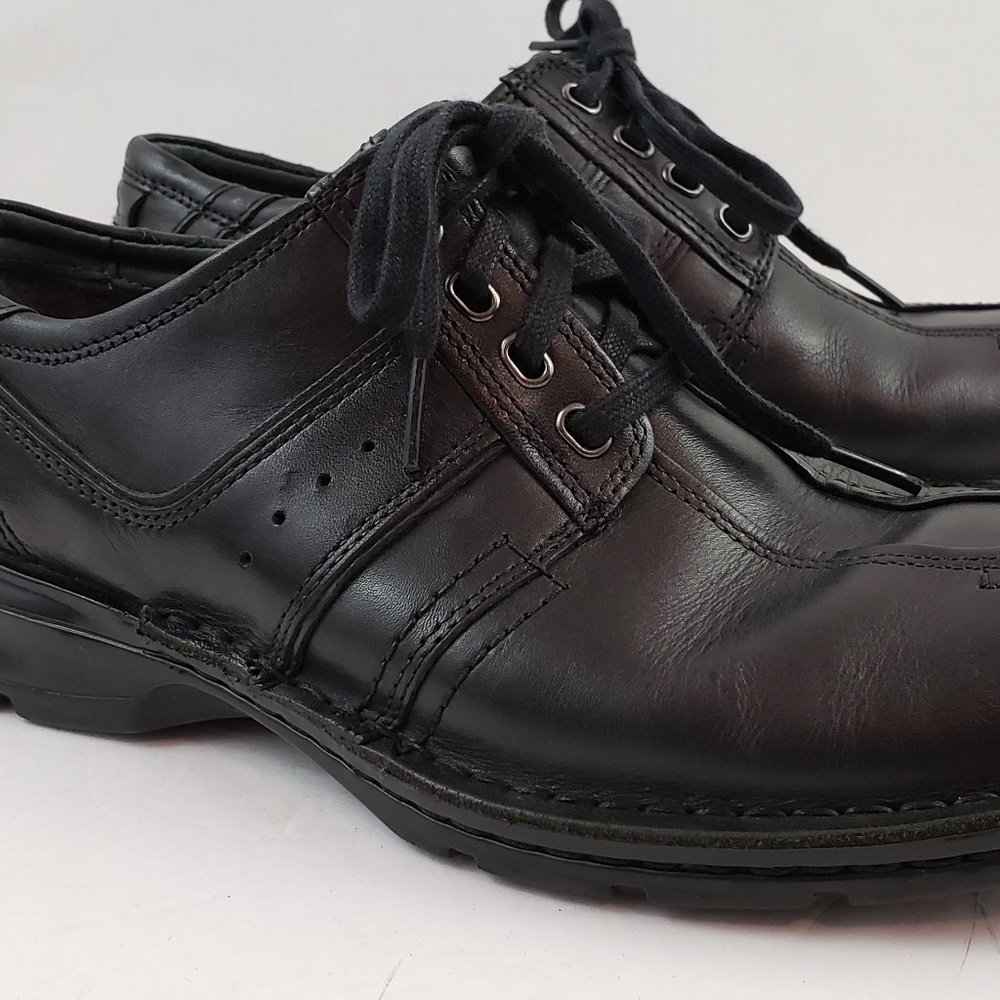 Men's CLARKS Tourareg Vibe size 9 M